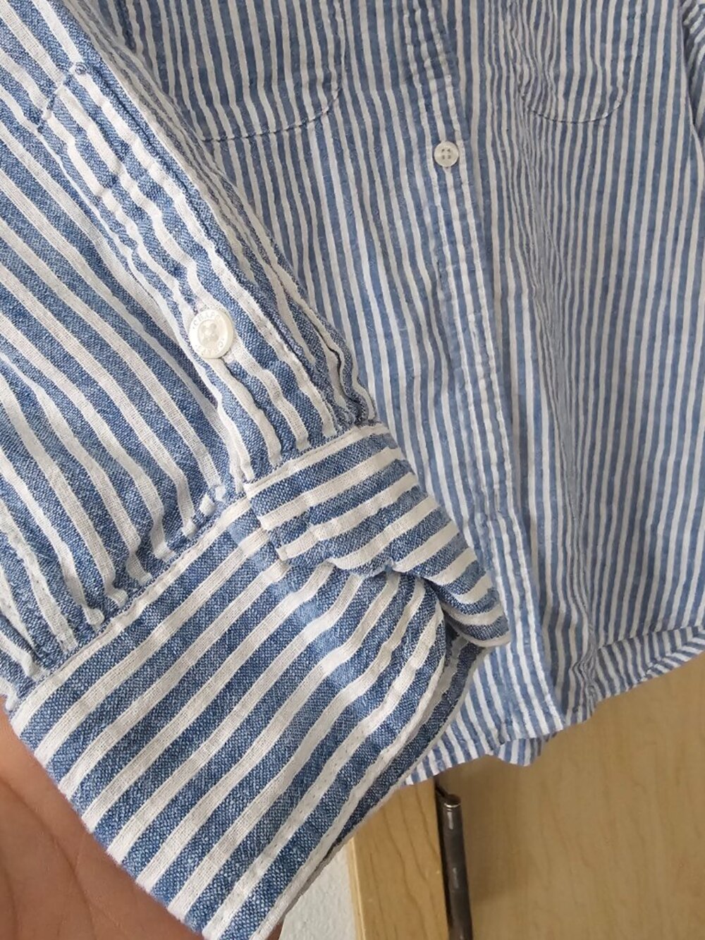 Button down shirt - Picture 2 of 6